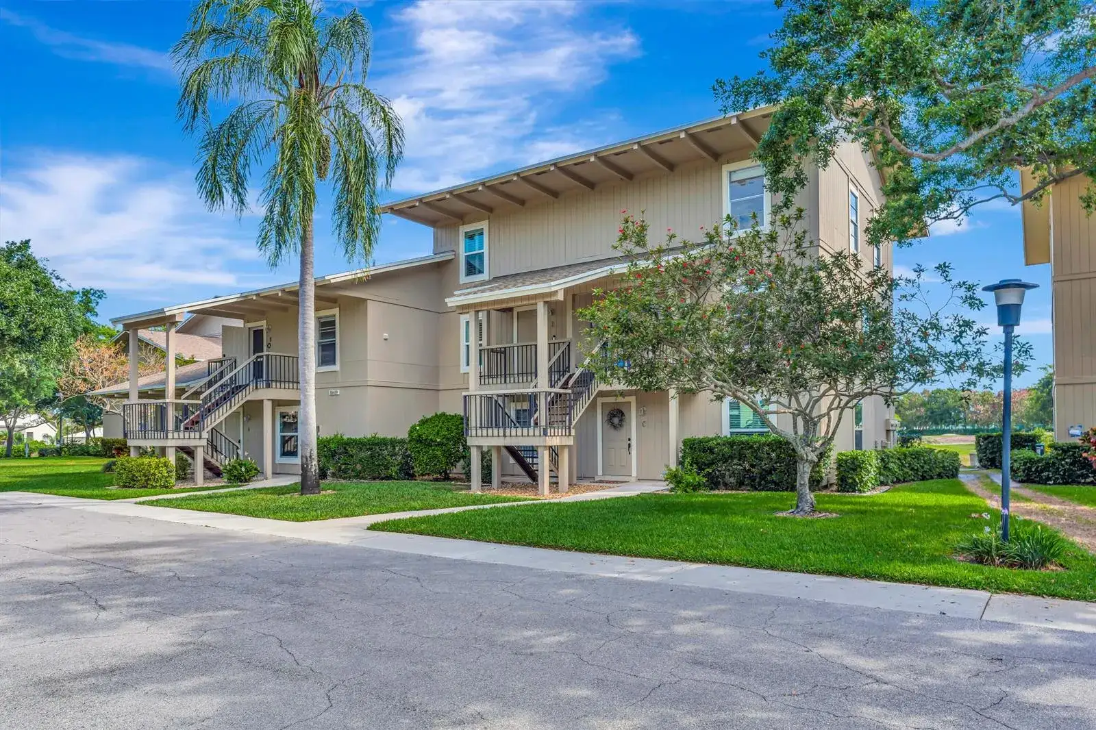1 bedroom 1 bath Residential for sale at 18419 SE Wood Haven Lane # B, Tequesta FL 33469