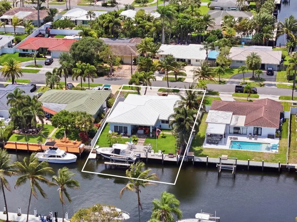 3 bedroom 3 bath Residential for sale at 380 SE 5th Avenue, Pompano Beach FL 33060