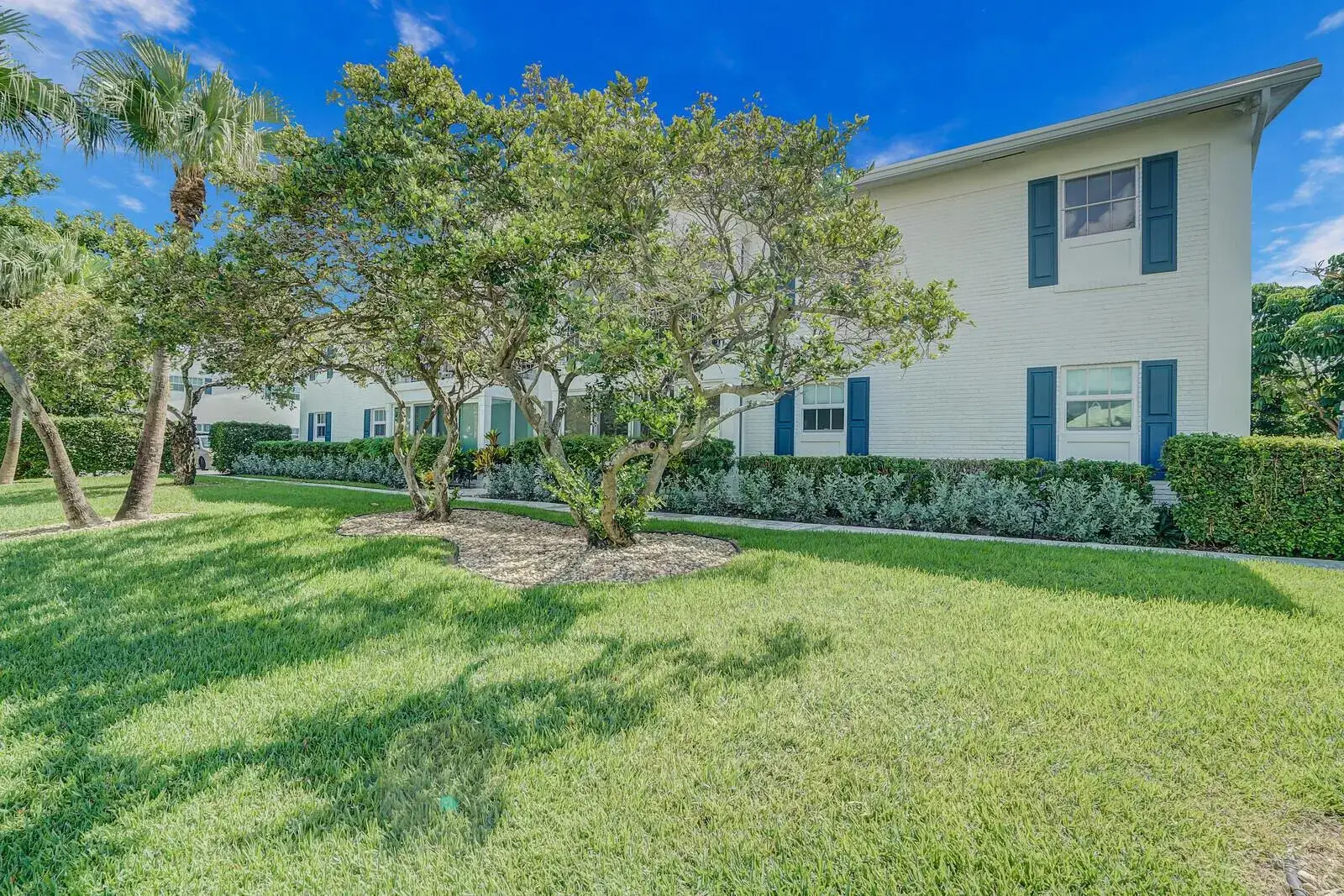 2 bedroom 2 bath Residential Lease for rent at 315 Venetian Drive # 8, Delray Beach FL 33483