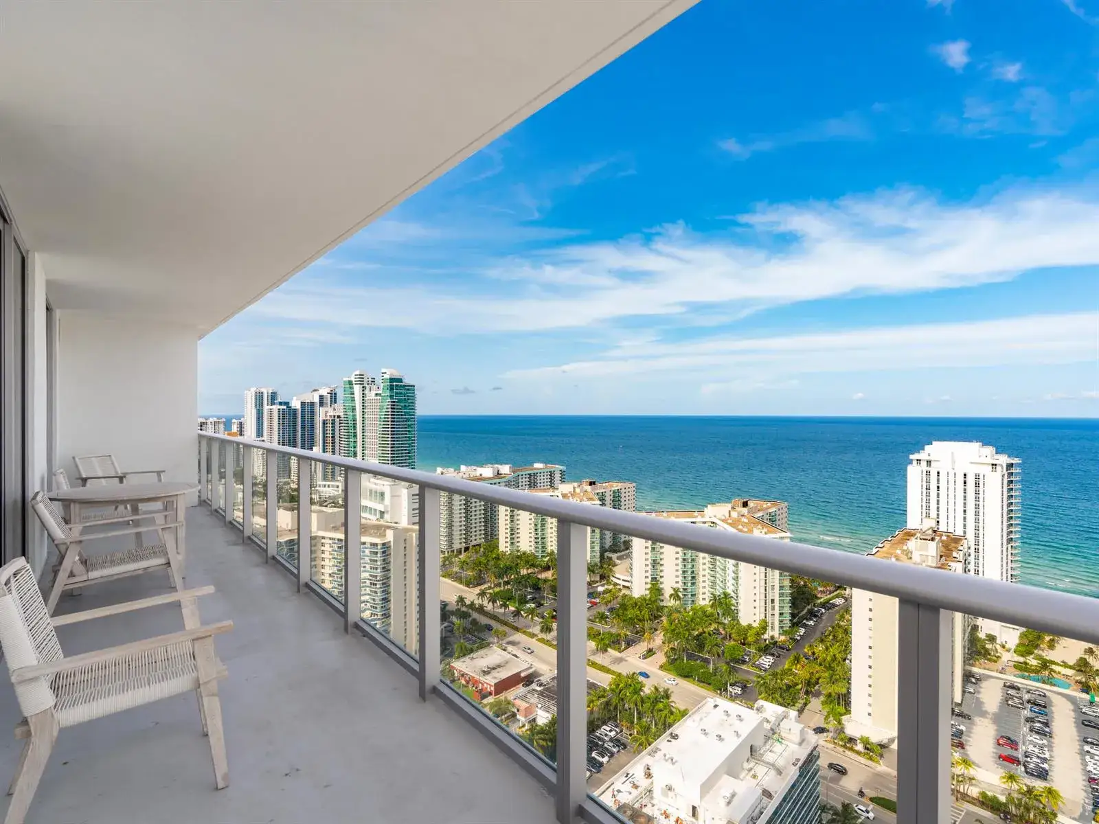 2 bedroom 2 bath Residential for sale at 4010 S Ocean Drive # R2905, Hollywood FL 33019