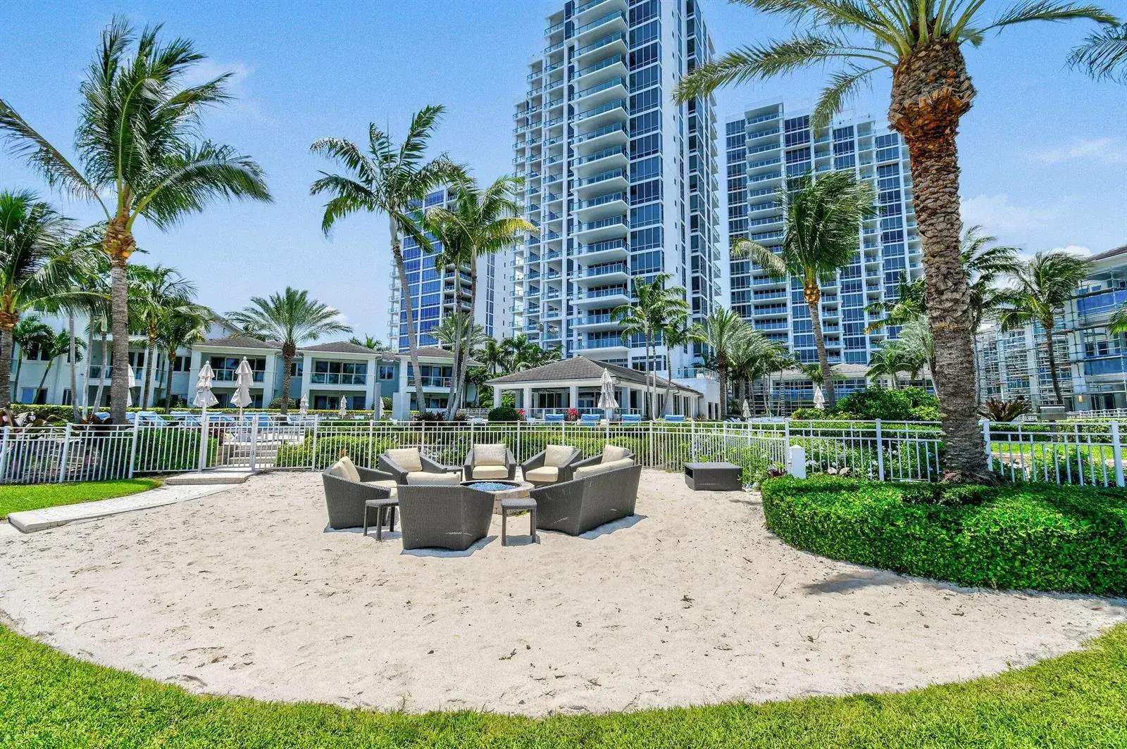 4 bedroom 4 bath Residential Lease for rent at 1 Water Club Way, North Palm Beach FL 33408