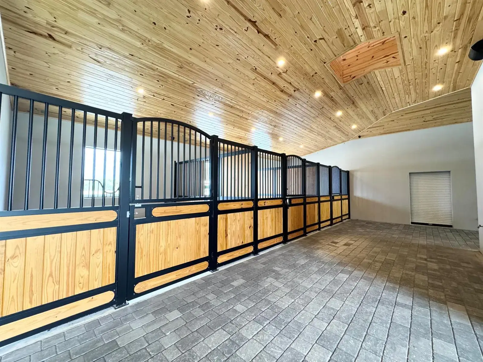1 bedroom 2 bath Residential Lease for rent at 19550 Egret Lane, Loxahatchee FL 33470