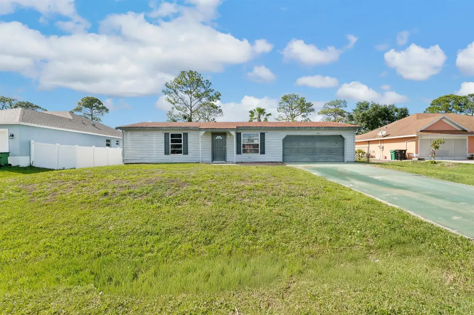 2 bedroom 2 bath Residential for sale at 113 SW Starfish Avenue, Port St. Lucie FL 34984