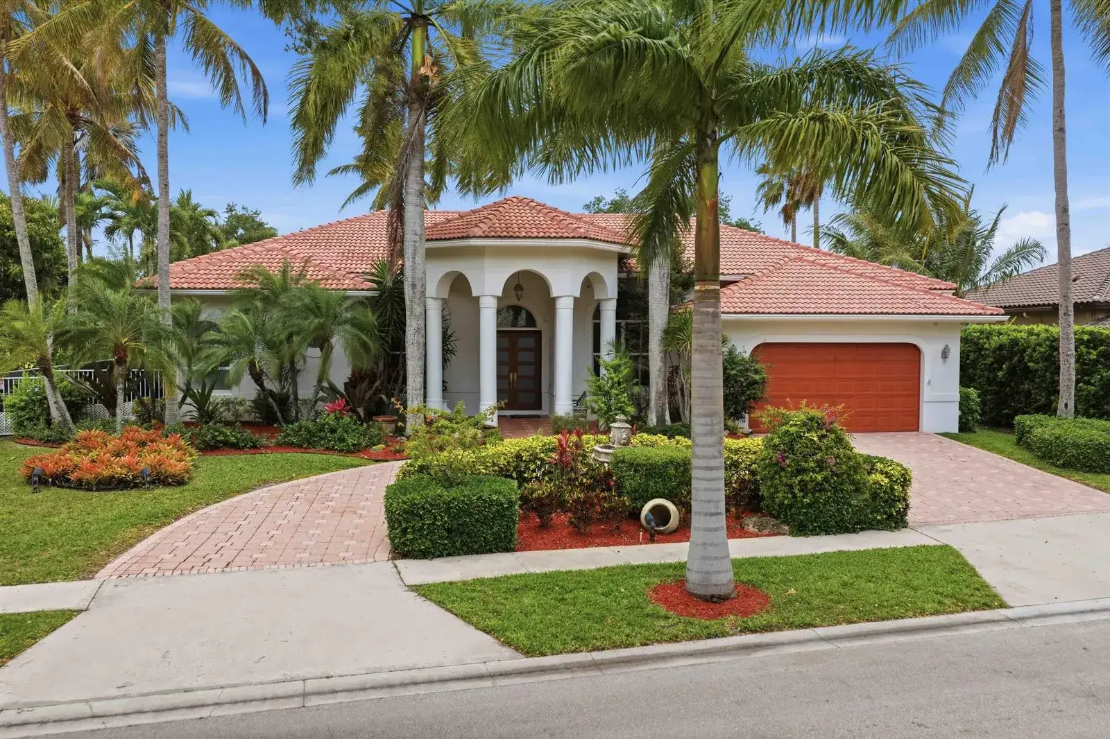 3 bedroom 3 bath Residential for sale at 7079 NW 68th Drive, Parkland FL 33067