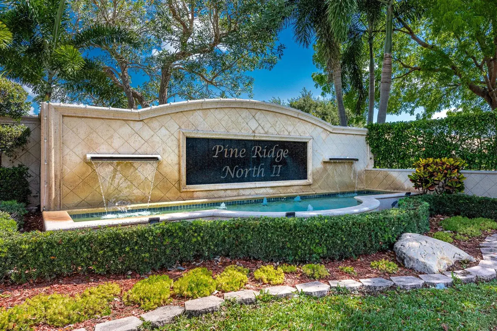 2 bedroom 2 bath Residential Lease for rent at 629 Sea Pine Way # D3, FL 33415