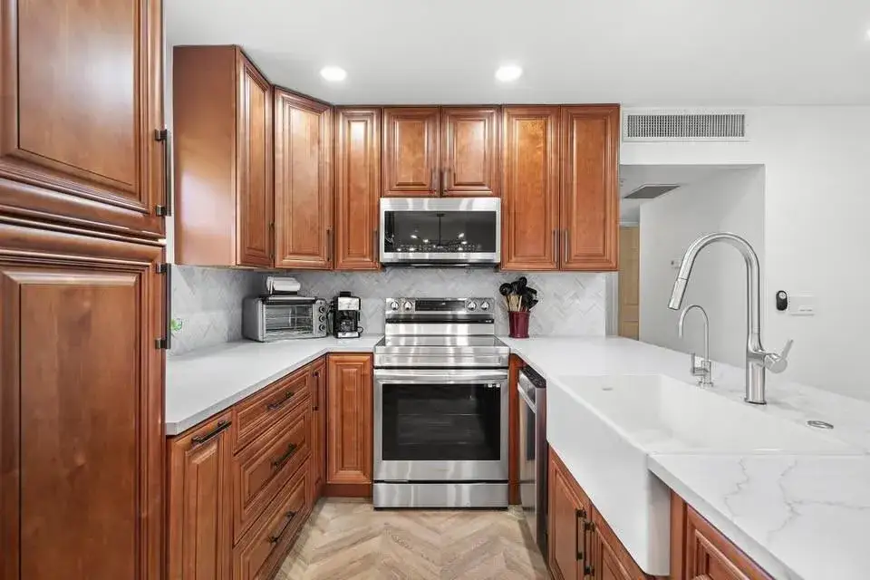 2 bedroom 2 bath Residential for sale at 156 Seville, Delray Beach FL 33446