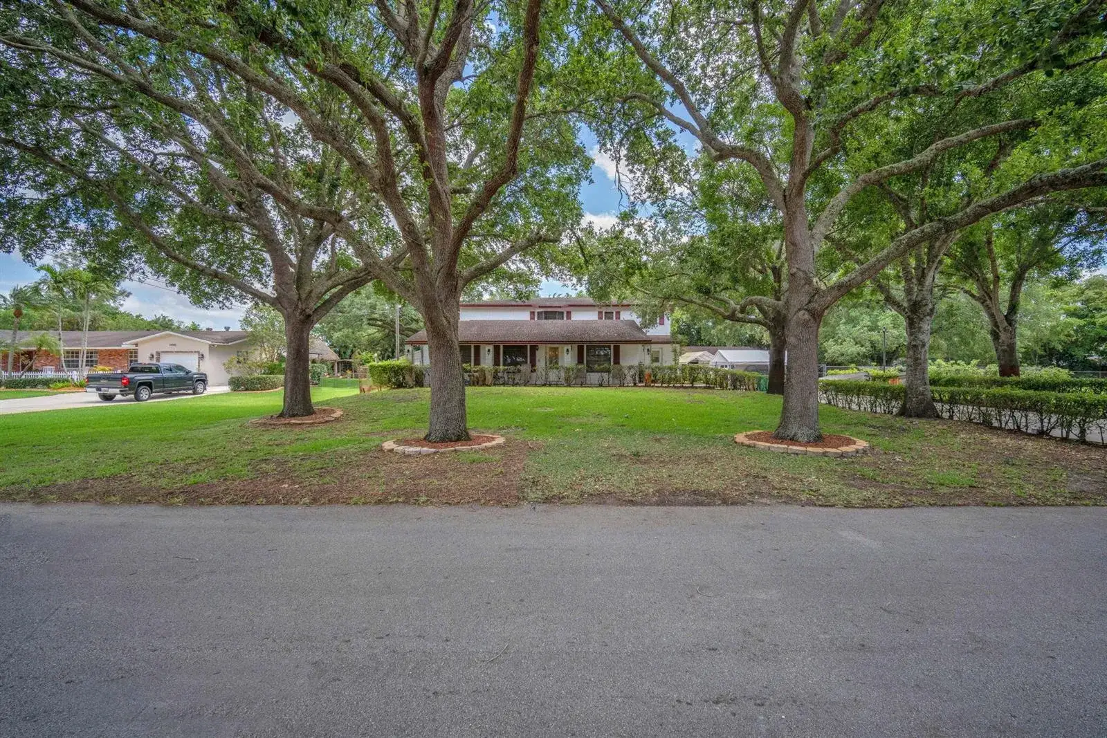 5 bedroom 4 bath Residential for sale at 13930 SW 36th Court, Davie FL 33330