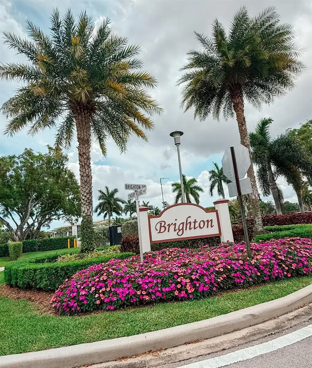 2 bedroom 1 bath Residential for sale at 66 Brighton, Boca Raton FL 33434