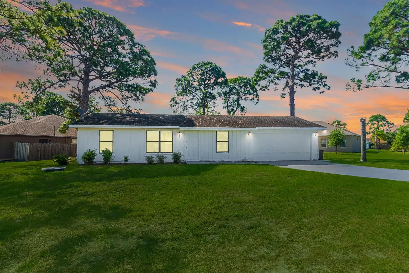 2 bedroom 2 bath Residential for sale at 993 SW Cecil Lane, Port St. Lucie FL 34953