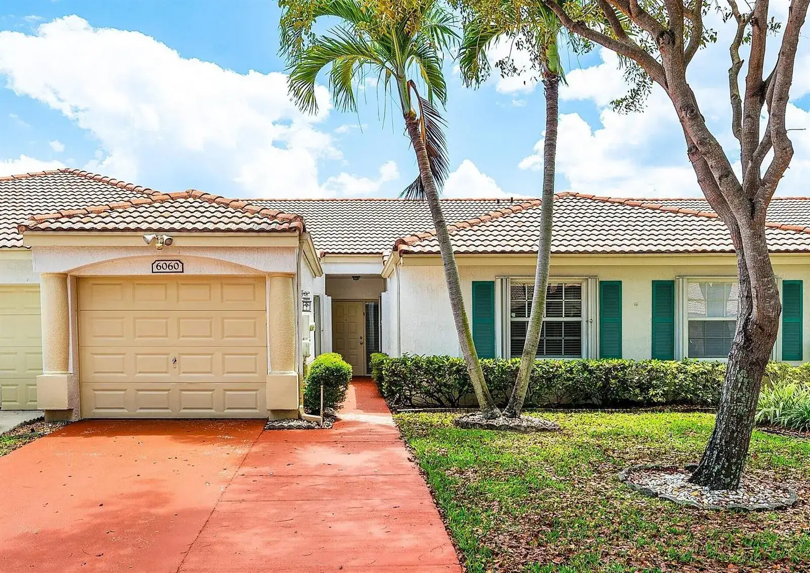 2 bedroom 2 bath Residential for sale at 6060 Petunia Road, Delray Beach FL 33484