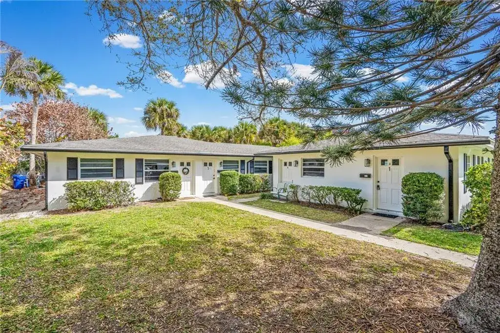 Residential Income for sale at 919 Turtle Cove Lane, Vero Beach FL 32963