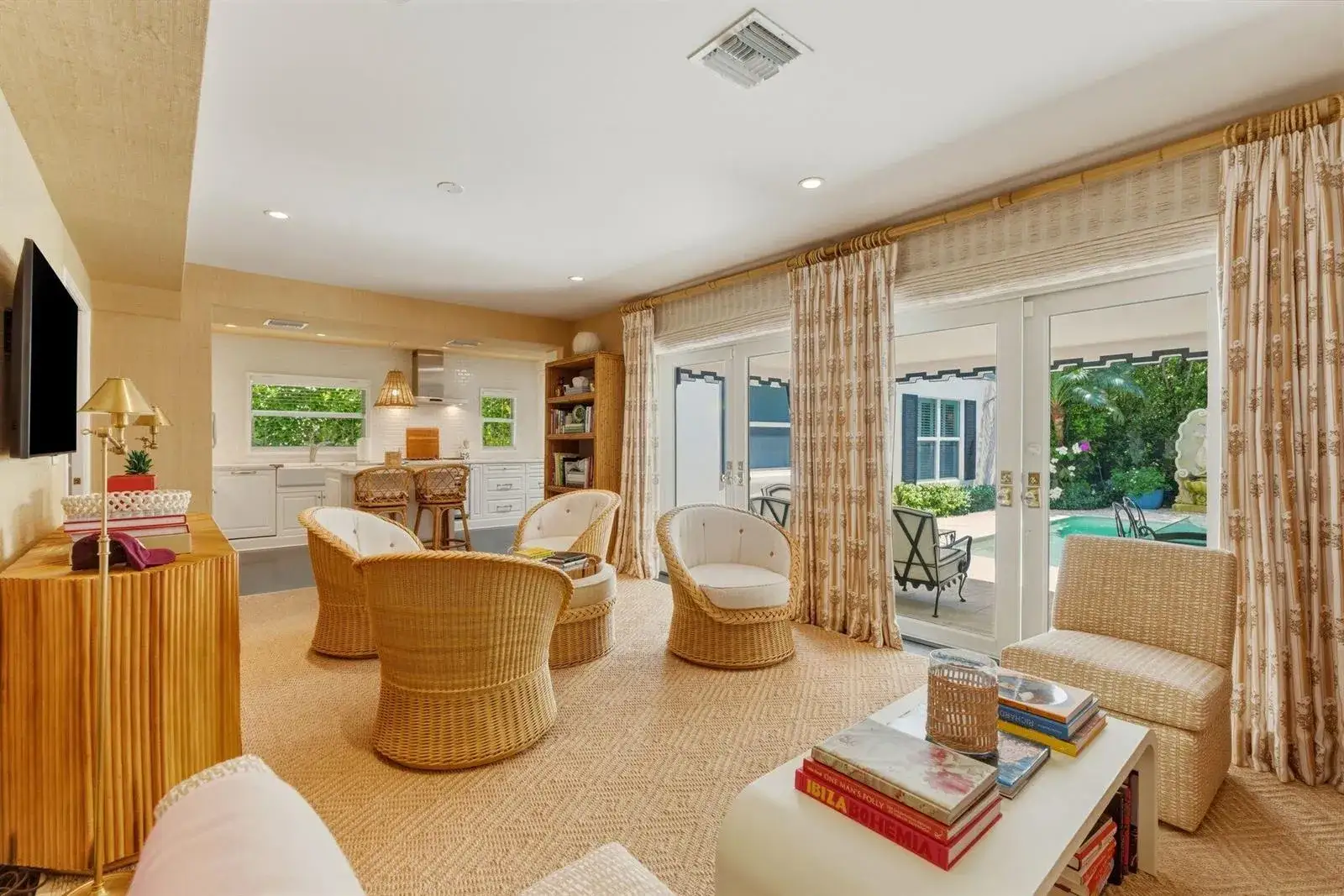 3 bedroom 4 bath Residential for sale at 152 Chilean Avenue, Palm Beach FL 33480