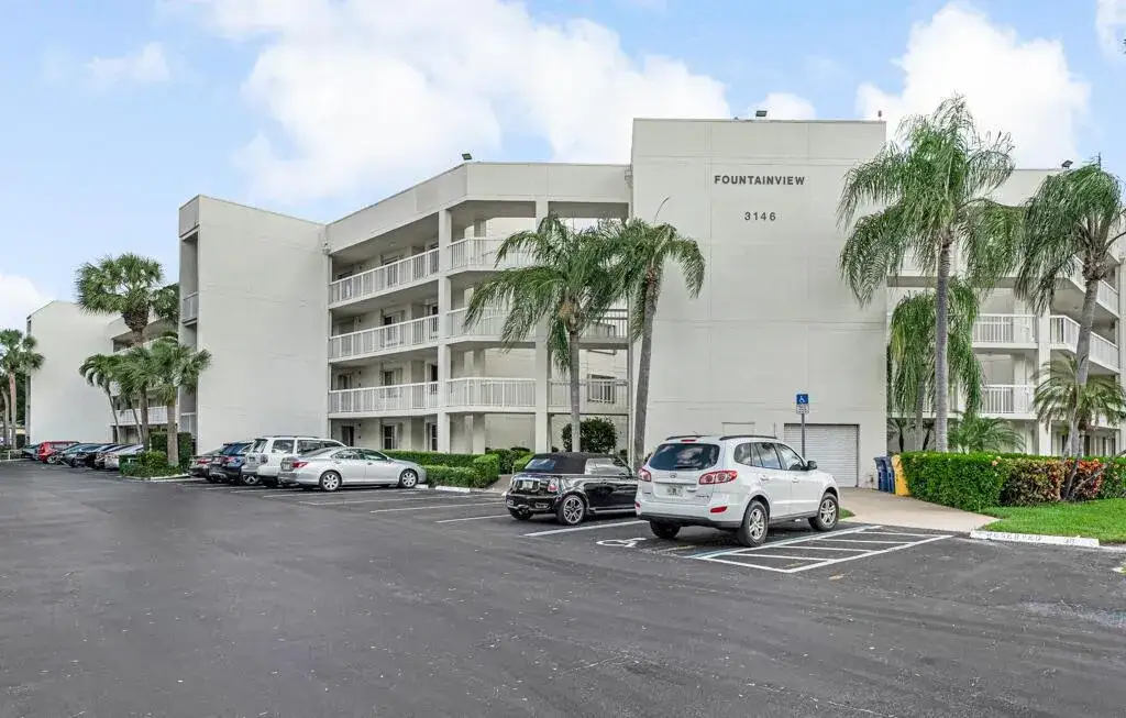 2 bedroom 2 bath Residential for sale at 3146 Via Poinciana # 203, Lake Worth FL 33467