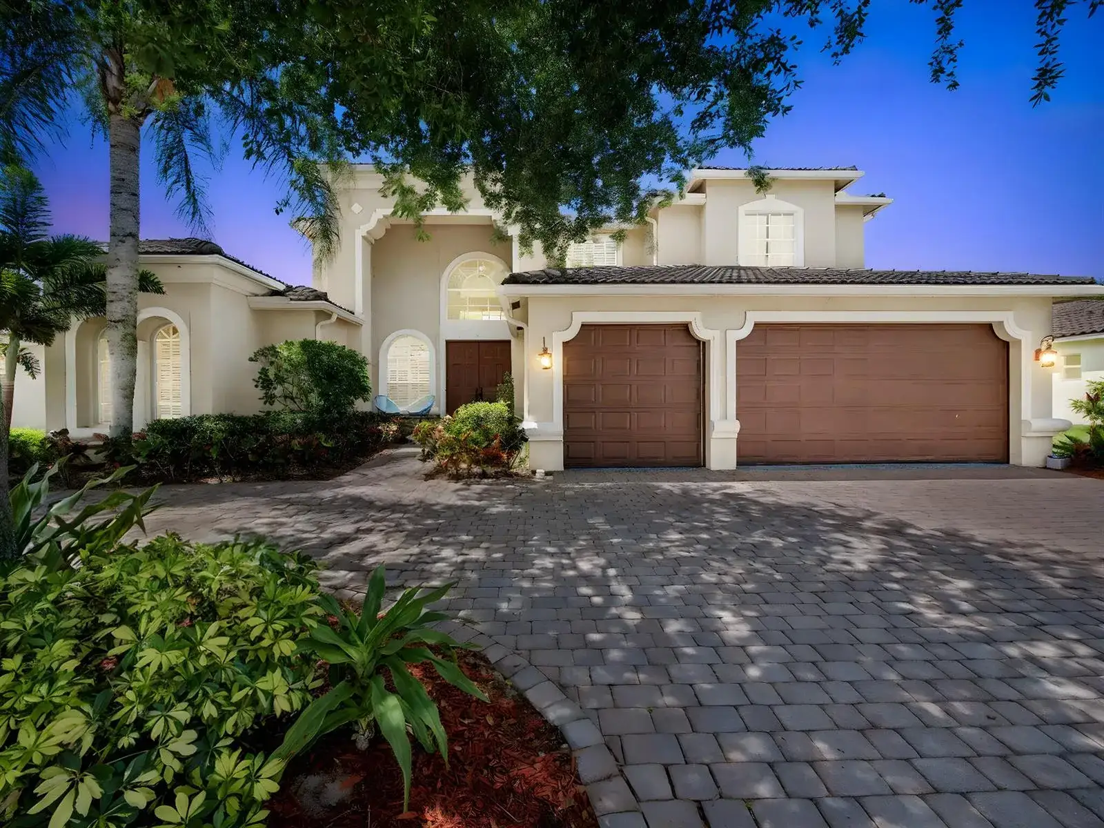 5 bedroom 4 bath Residential for sale at 7244 Vía Abruzzi, Lake Worth FL 33467