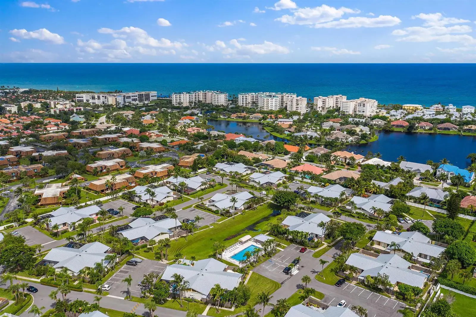 2 bedroom 2 bath Residential Lease for rent at 1801 S Us Highway 1 # 9d, Jupiter FL 33477