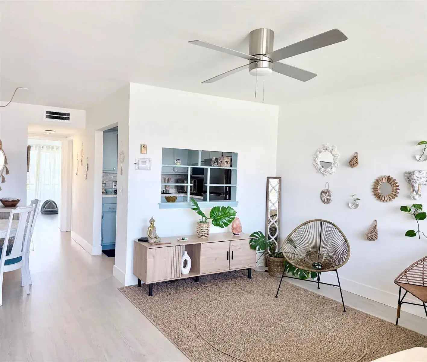 1 bedroom 1 bath Residential Lease for rent at 3322 Cynthia Lane # 207, FL 33461