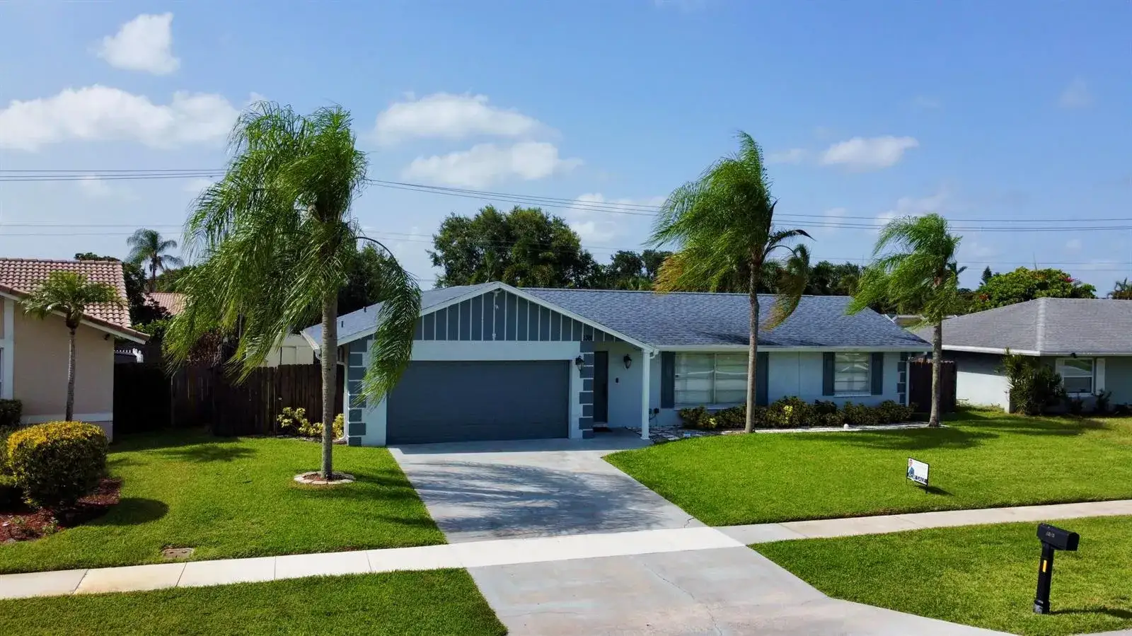 4 bedroom 2 bath Residential for sale at 1381 Wyndcliff, Wellington FL 33414