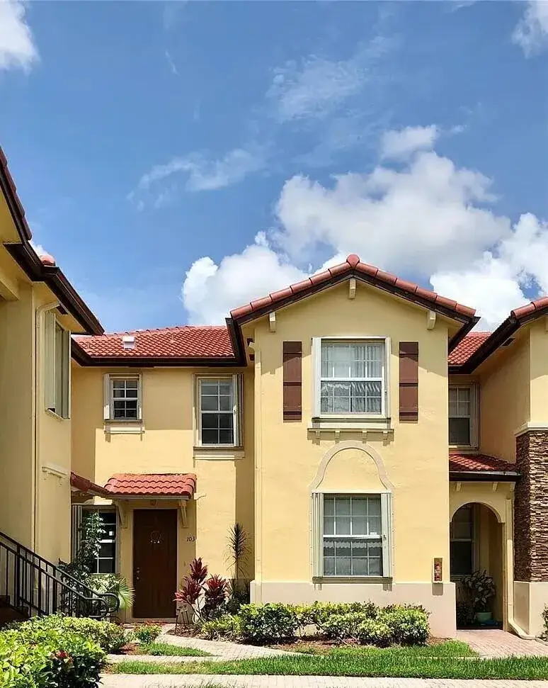 3 bedroom 3 bath Residential for sale at 1655 NE 33rd Road # 4, Homestead FL 33033