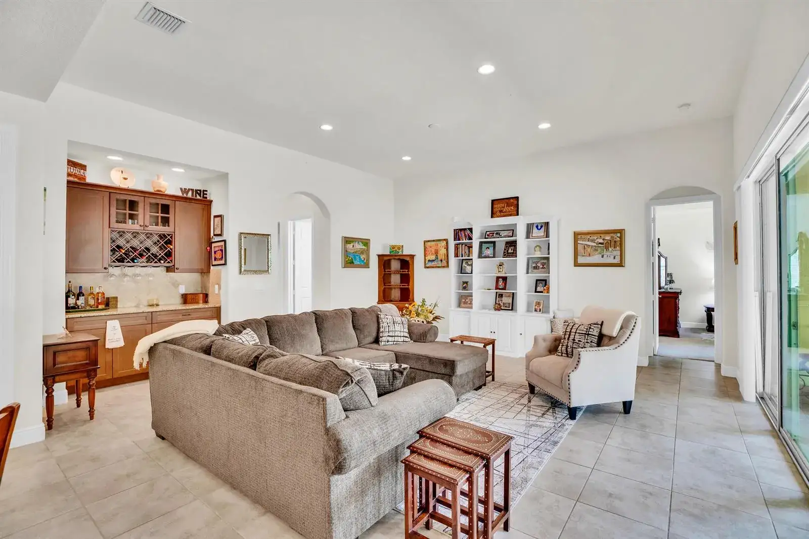3 bedroom 2 bath Residential for sale at 393 11th Square SW, Vero Beach FL 32962
