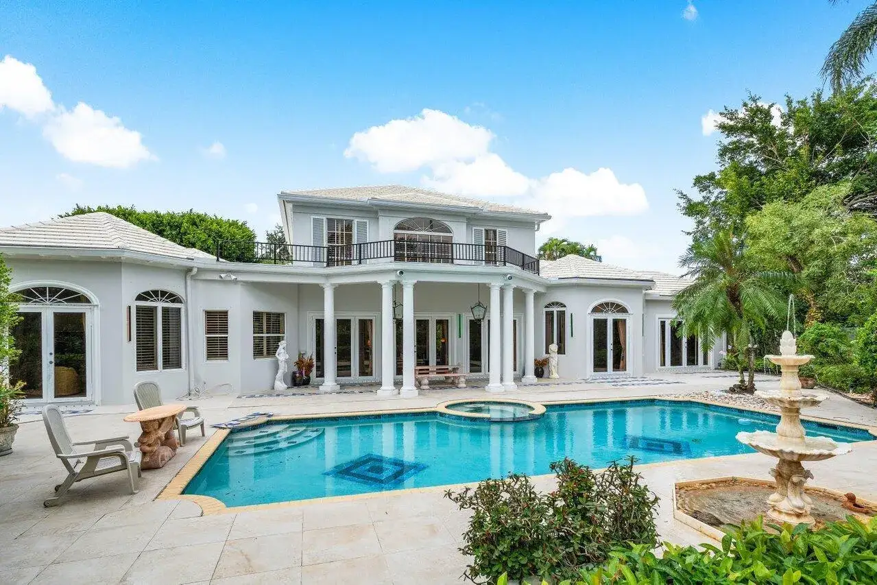 5 bedroom 5 bath Residential Lease for rent at 2540 Fairway Island Drive, Wellington FL 33414