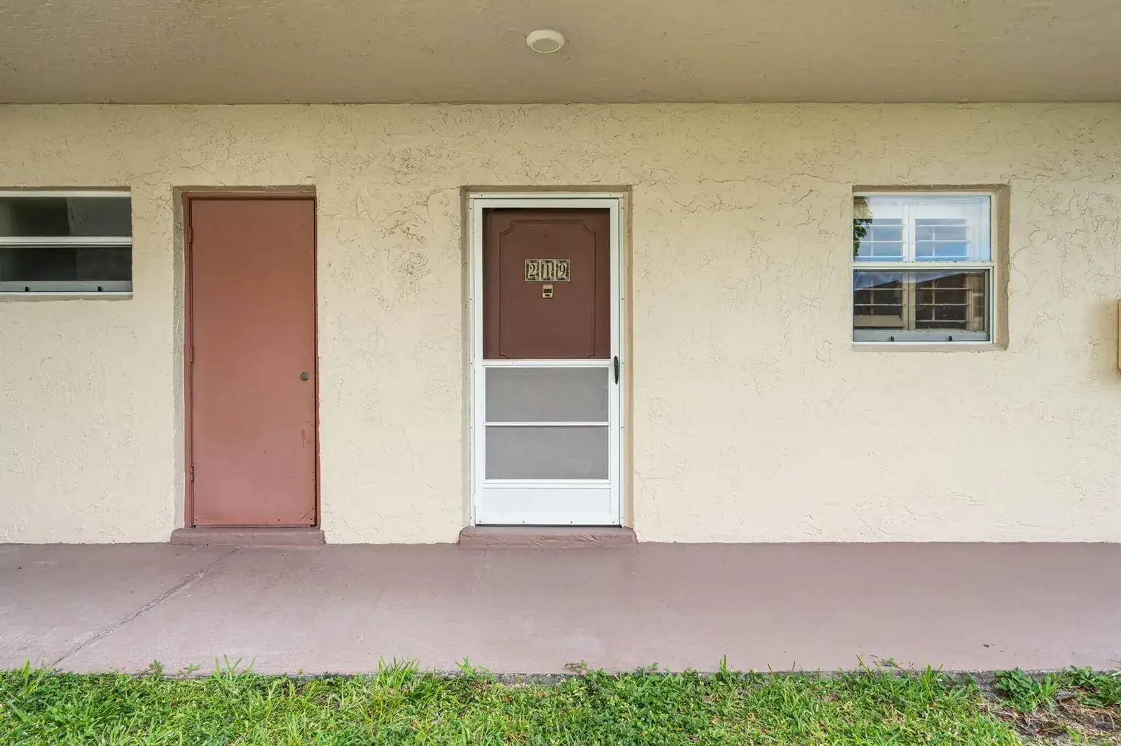 1 bedroom 1 bath Residential for sale at 752 Lori Drive # 219, Palm Springs FL 33461