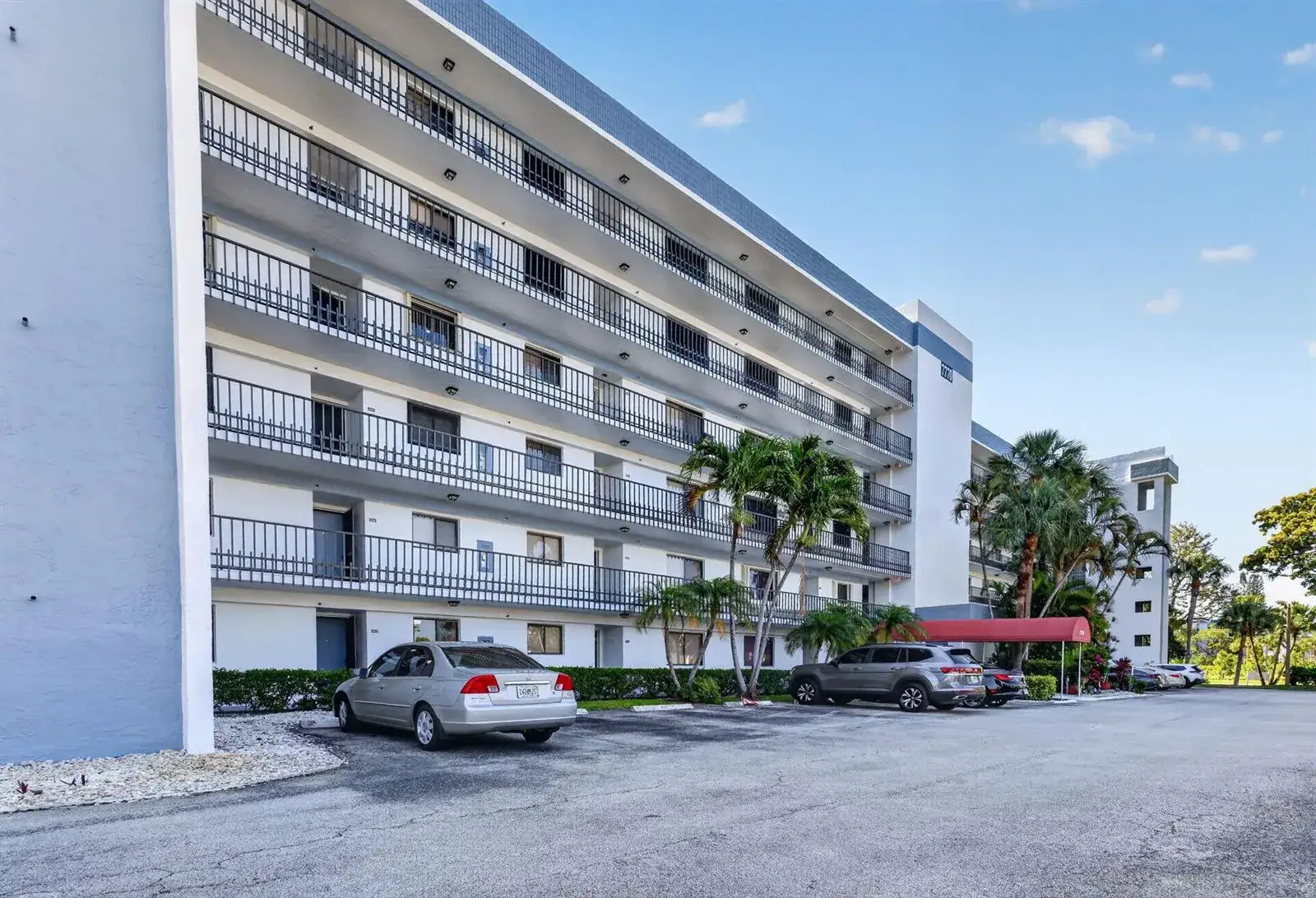 2 bedroom 2 bath Residential for sale at 7770 Tahiti Lane # 102, Lake Worth FL 33467
