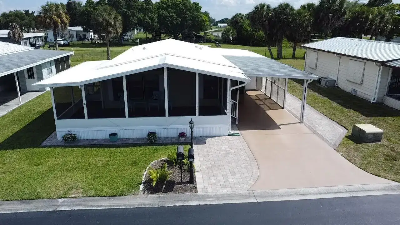 2 bedroom 2 bath Residential for sale at 1747 SW 35th Circle, Okeechobee FL 34974