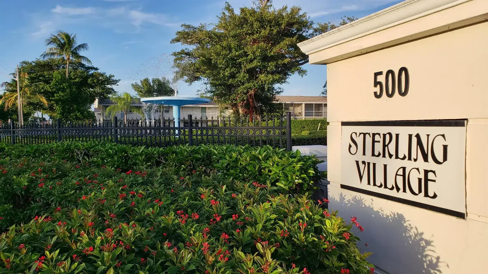 1 bedroom 1 bath Residential for sale at 200 Horizon W # 102, Boynton Beach FL 33435