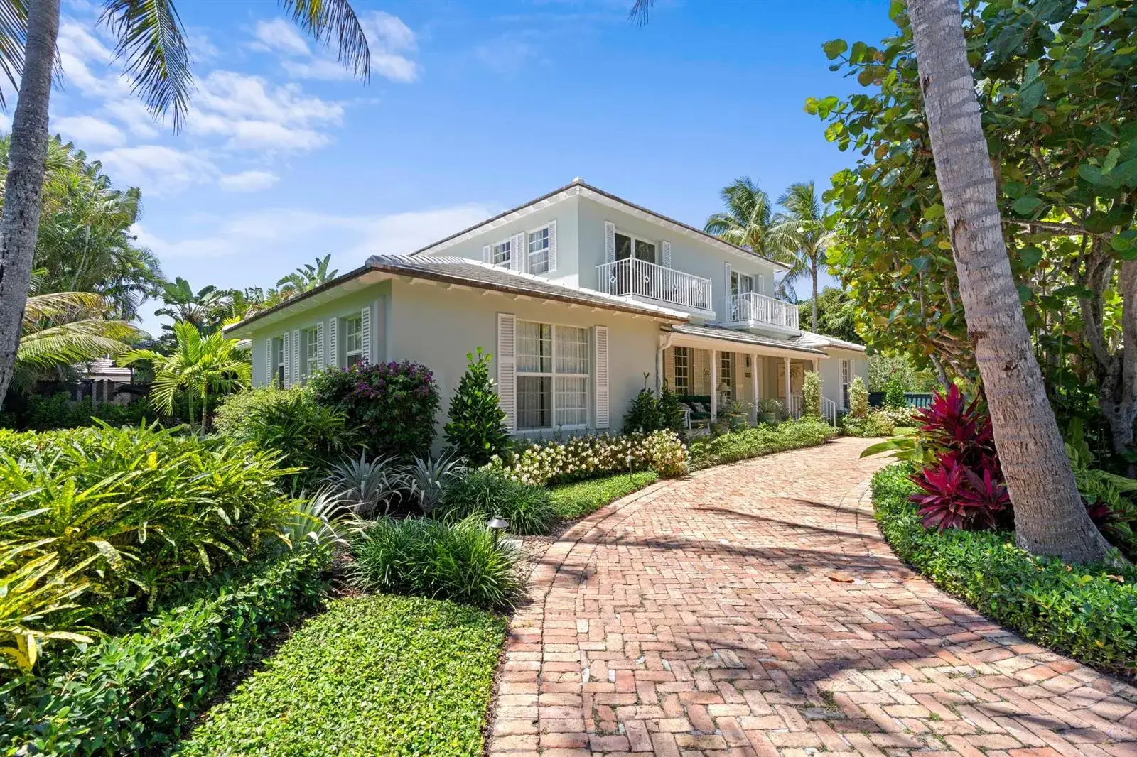 4 bedroom 4 bath Residential Lease for rent at 1554 N Ocean Way, Palm Beach FL 33480