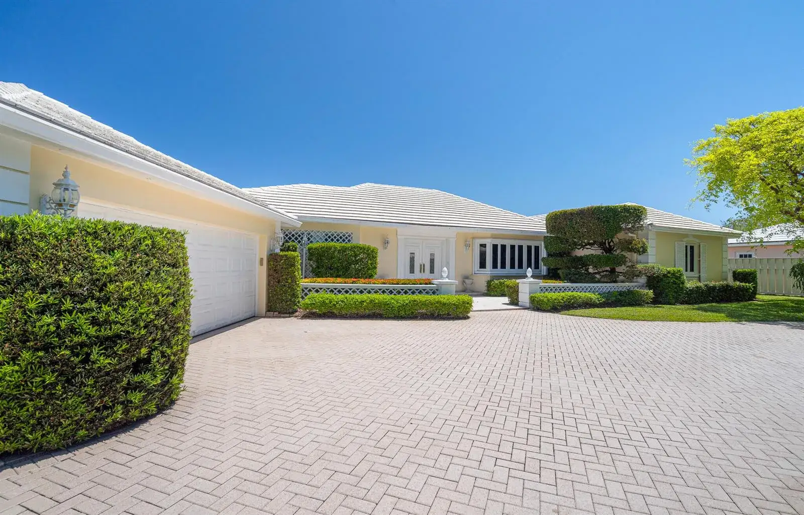 3 bedroom 3 bath Residential for sale at 57 Cayuga Road, Sea Ranch Lakes FL 33308