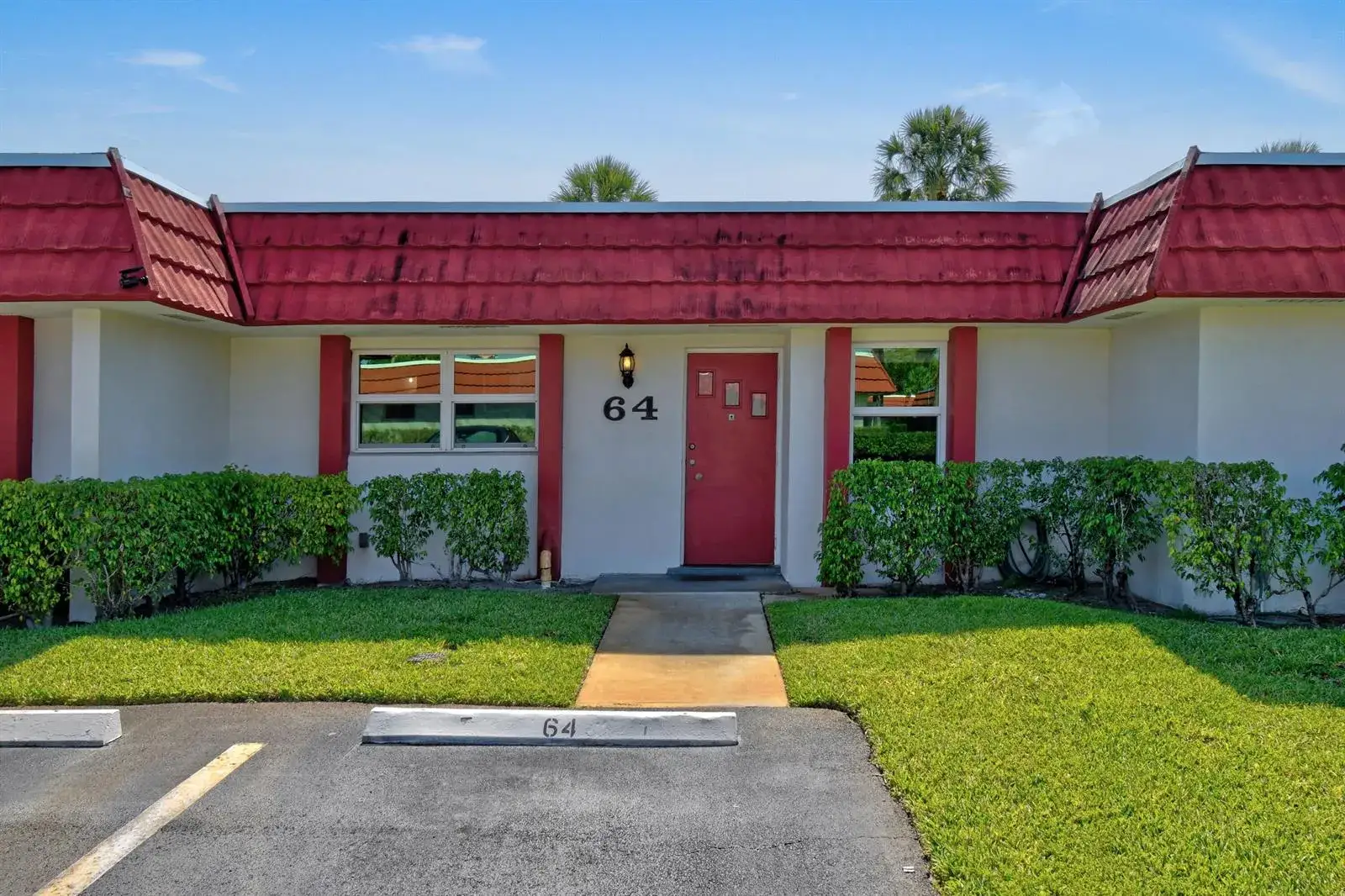 2 bedroom 2 bath Residential for sale at 5800 Fernley Dr W # 64, West Palm Beach FL 33415