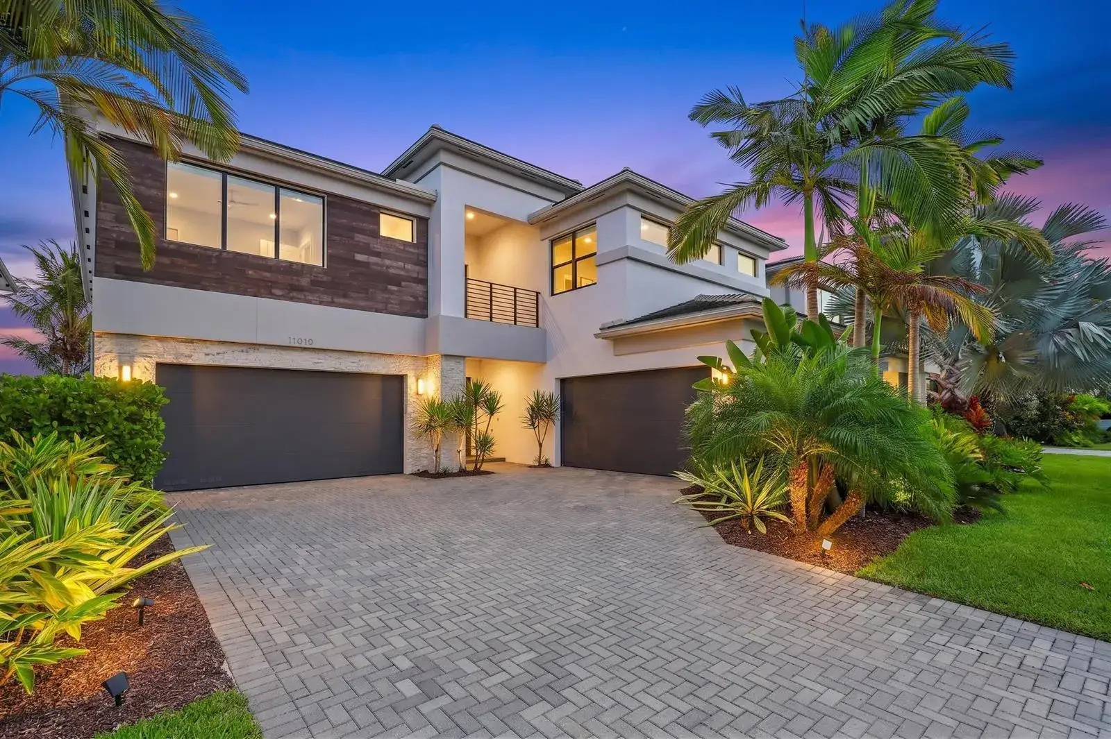 5 bedroom 5 bath Residential for sale at 17070 Rainbow Falls Trail, Boca Raton FL 33496