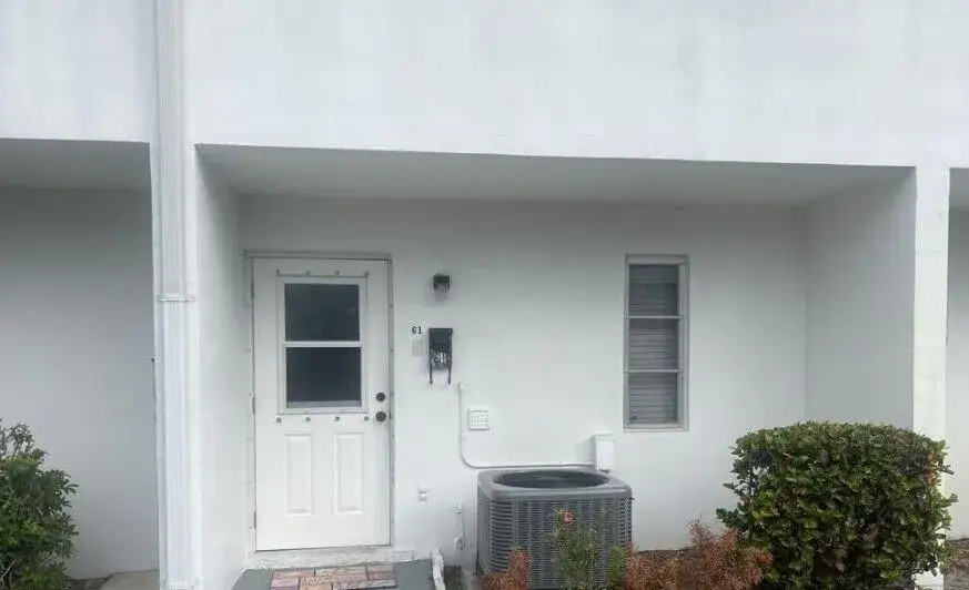 1 bedroom 1 bath Residential for sale at 61 East Court, Royal Palm Beach FL 33411