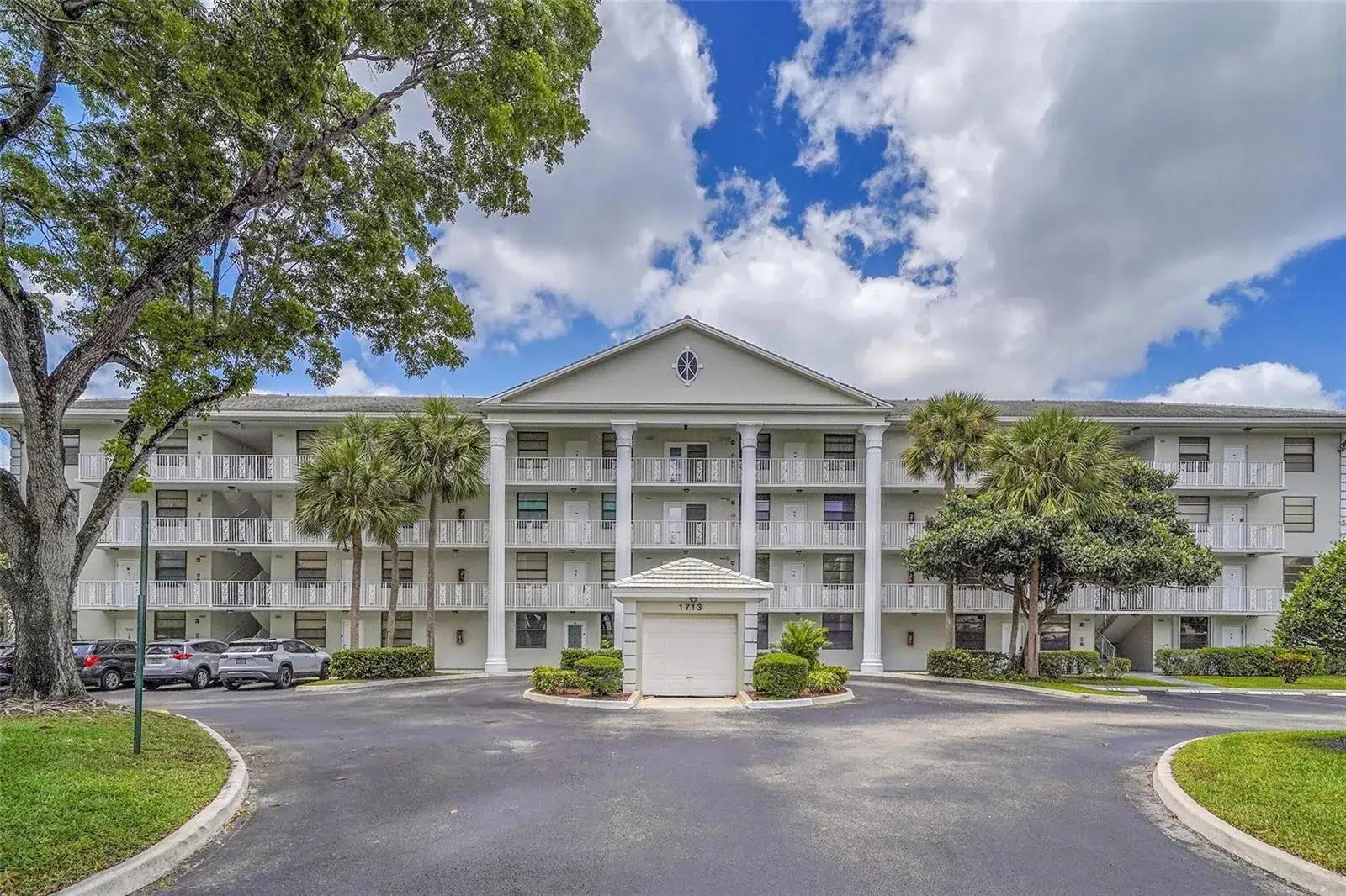 2 bedroom 2 bath Residential for sale at 1713 Whitehall Drive # 103, Davie FL 33324