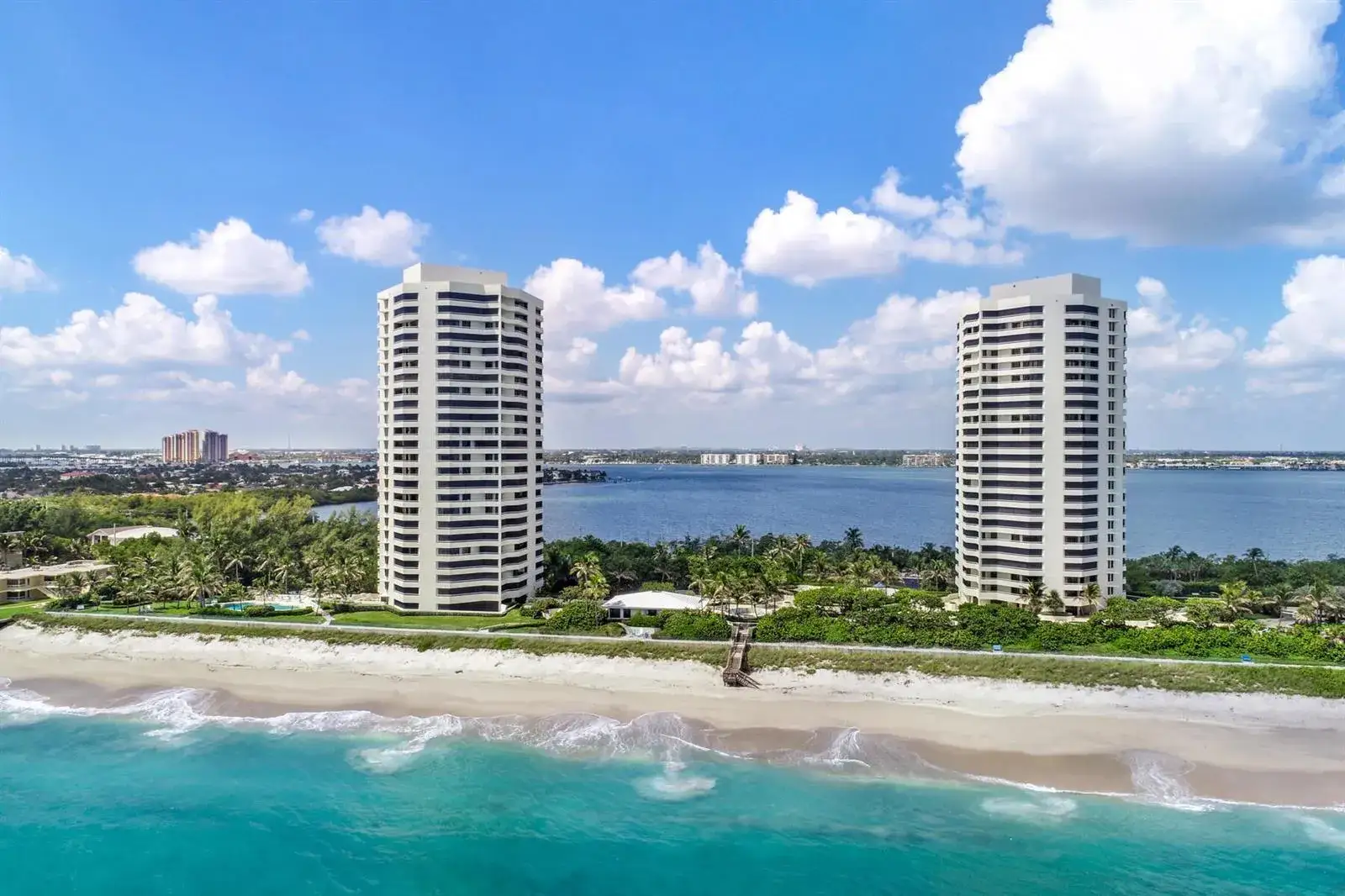 2 bedroom 2 bath Residential Lease for rent at 5070 N Ocean Drive # 21c, Singer Island FL 33404