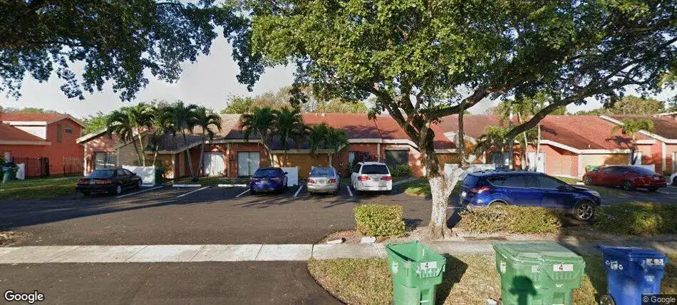 2 bedroom 1 bath Residential Lease for rent at 2427 NW 55th Terrace # 2427, Lauderhill FL 33313