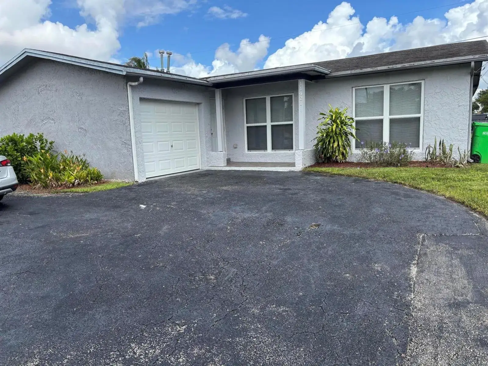 11421 NW 39th Place, Sunrise FL 33323