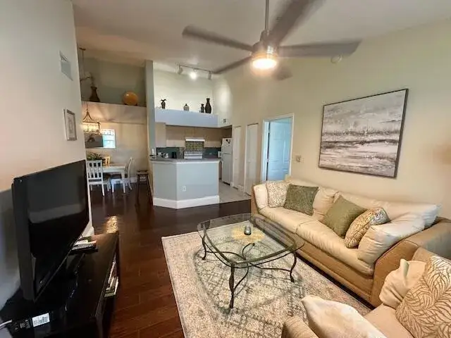2 bedroom 2 bath Residential Lease for rent at 822 Villa Circle, Boynton Beach FL 33435