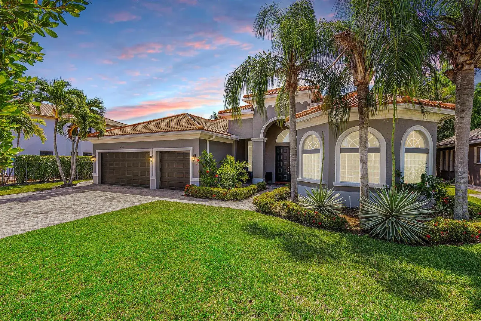 4 bedroom 3 bath Residential for sale at 4972 Forest Dale Drive, Wellington FL 33449