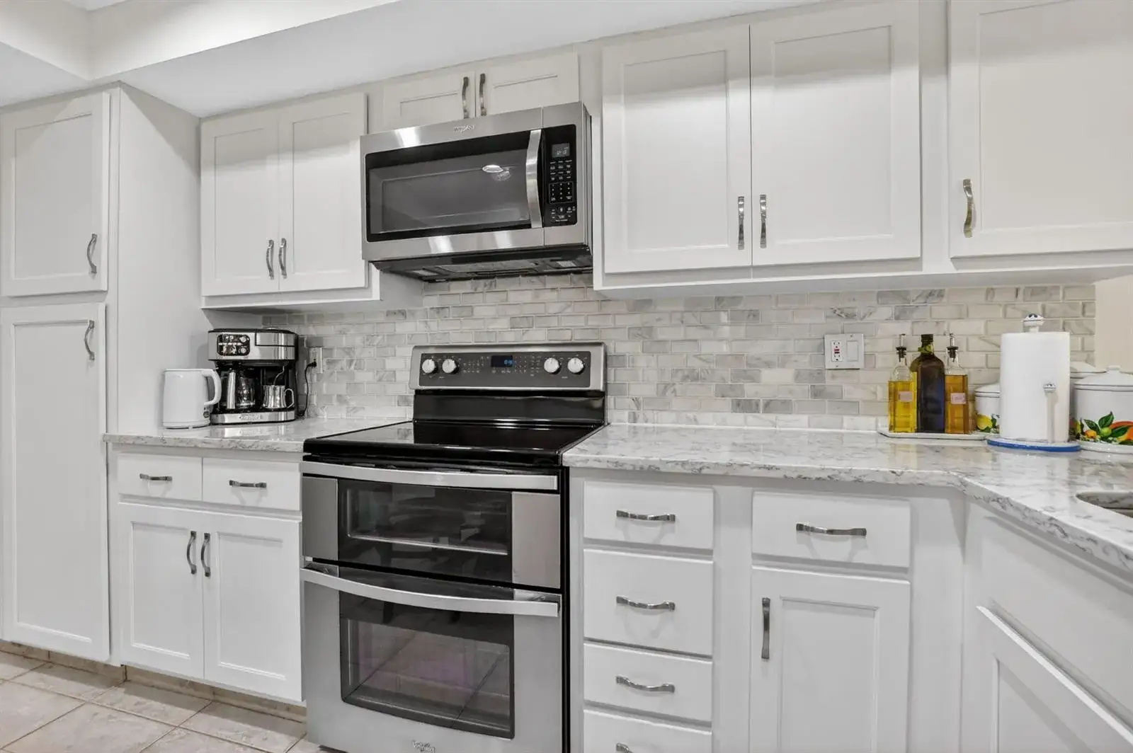 3 bedroom 2 bath Residential for sale at 6062 Glendale Drive, Boca Raton FL 33433