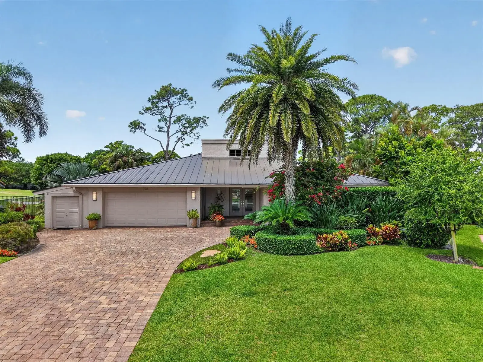 3 bedroom 3 bath Residential for sale at 706 Foxpointe Circle, Delray Beach FL 33445