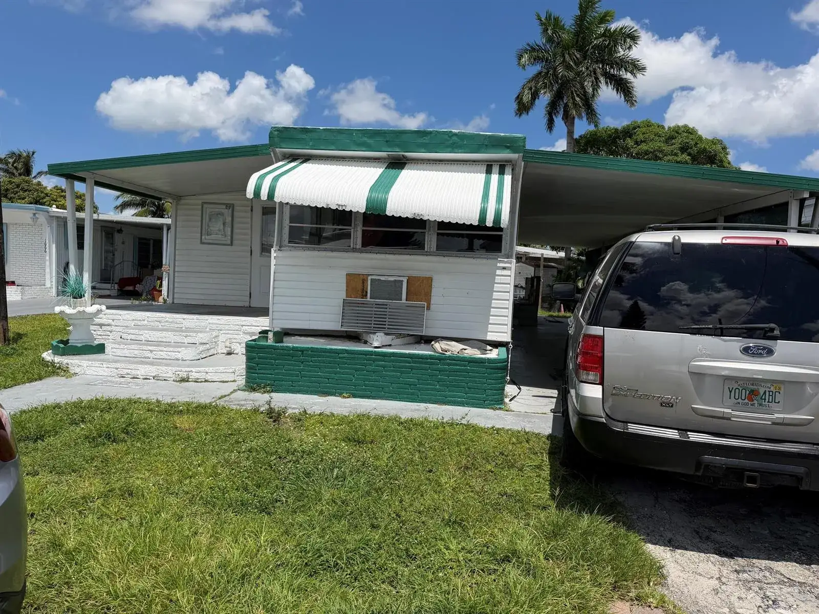 2 bedroom 1 bath Residential for sale at 1670 SW 85th Avenue, Davie FL 33324