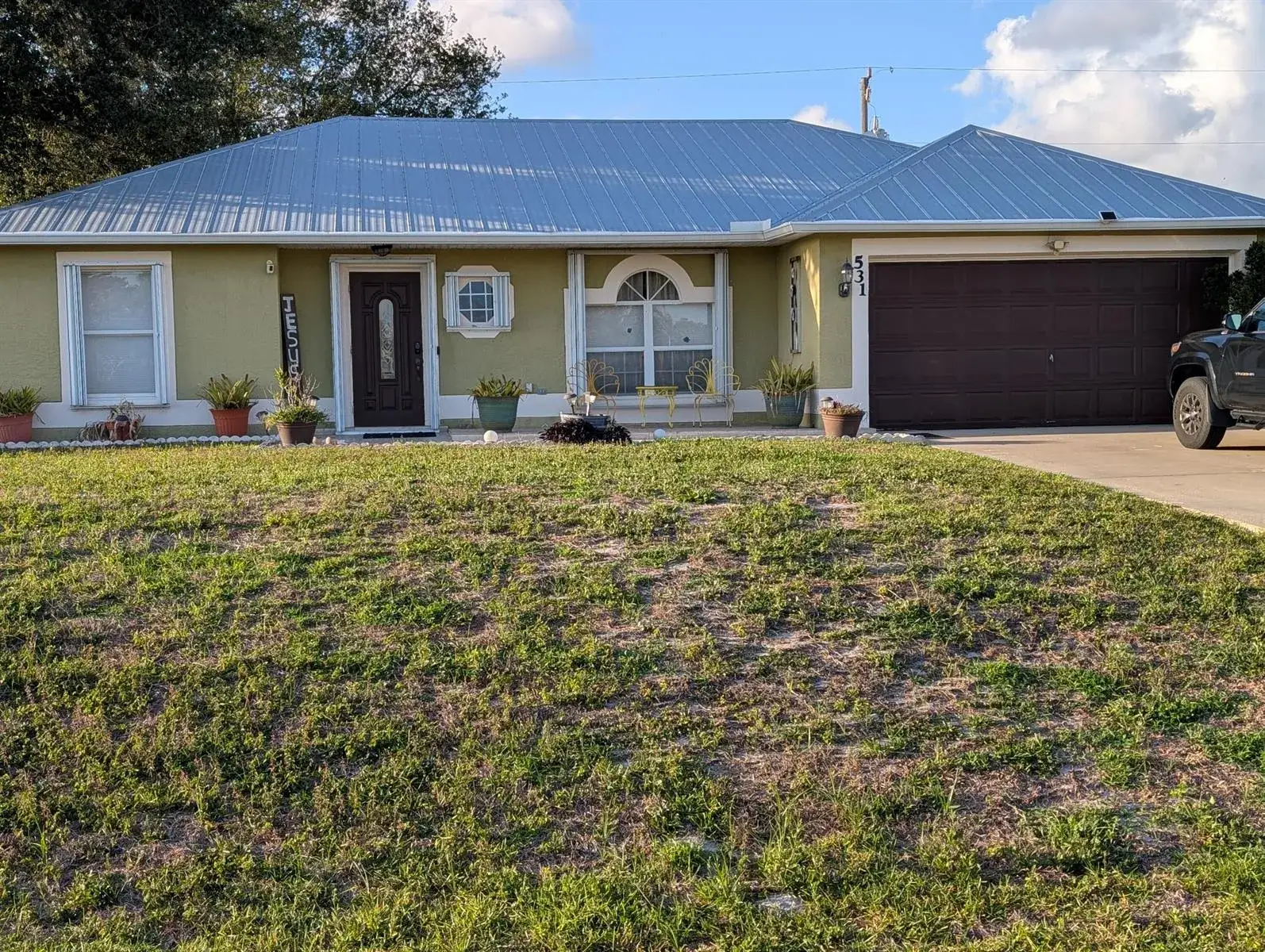 3 bedroom 2 bath Residential for sale at 531 SW Bradshaw Circle, Port St. Lucie FL 34953