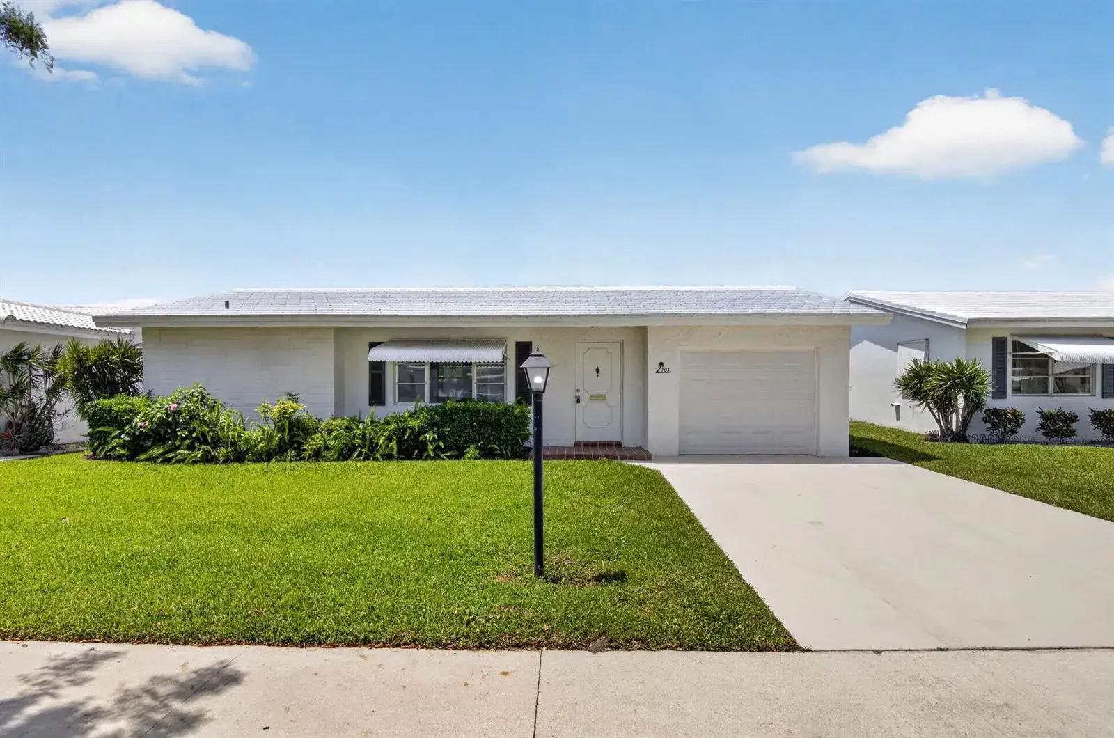 2 bedroom 2 bath Residential for sale at 703 SW 18th Street, Boynton Beach FL 33426