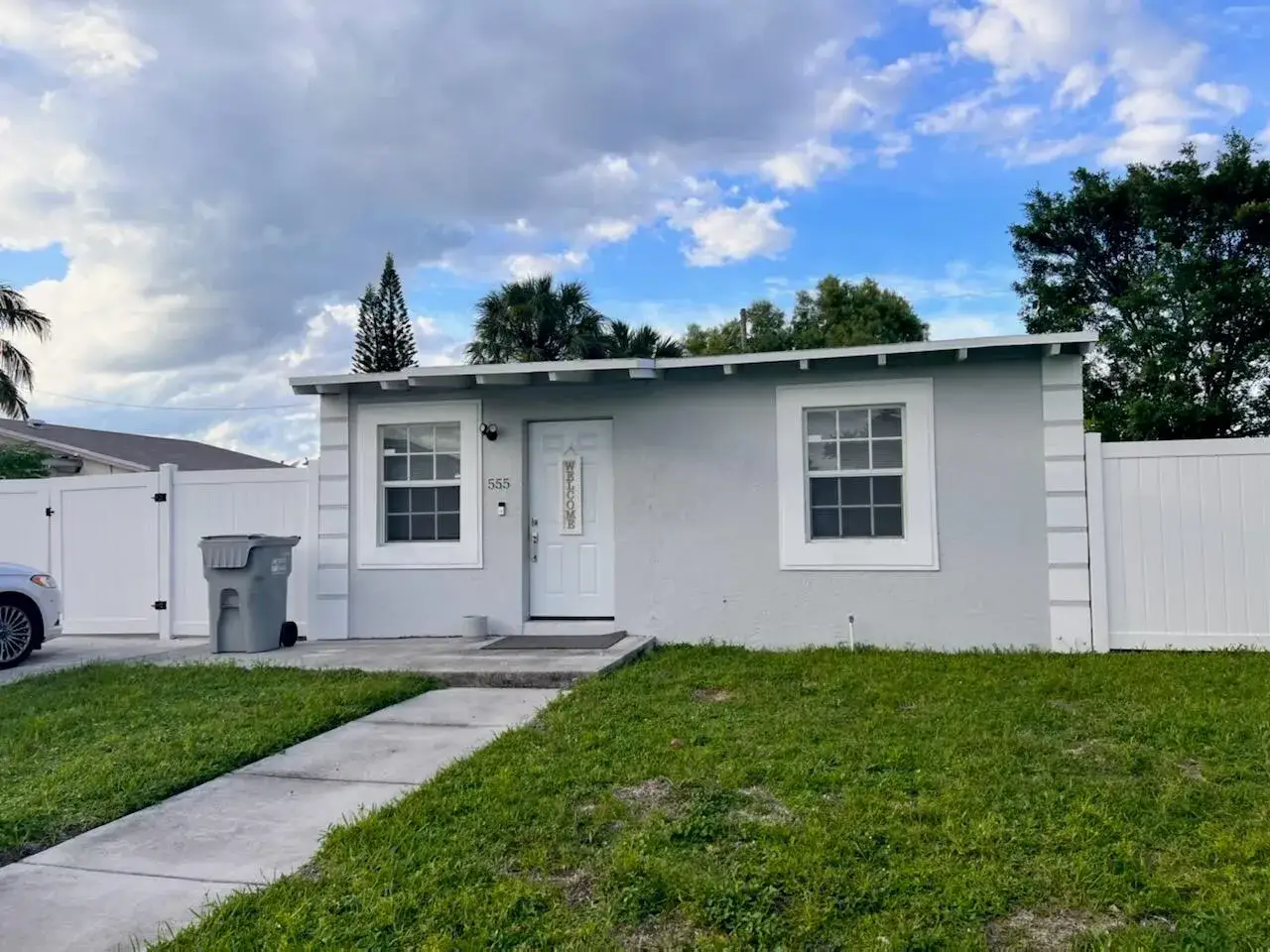 2 bedroom 1 bath Residential Lease for rent at 555 NW 15th Court, Pompano Beach FL 33060