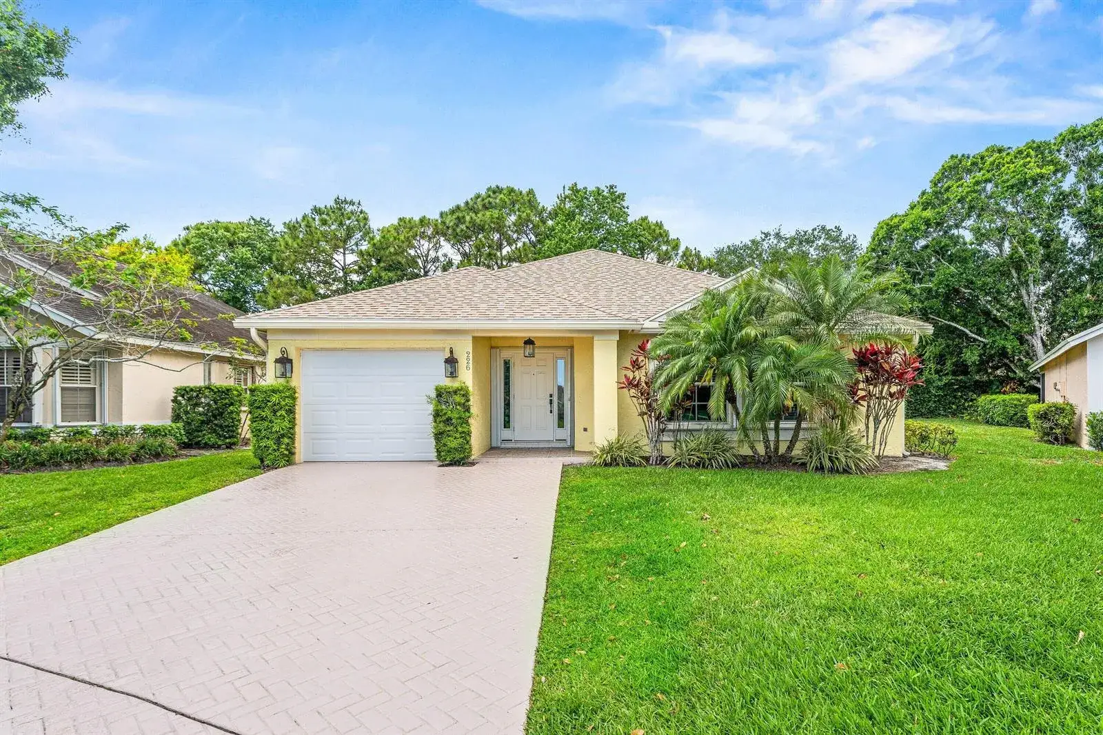 3 bedroom 2 bath Residential for sale at 226 Moccasin Trail W, Jupiter FL 33458