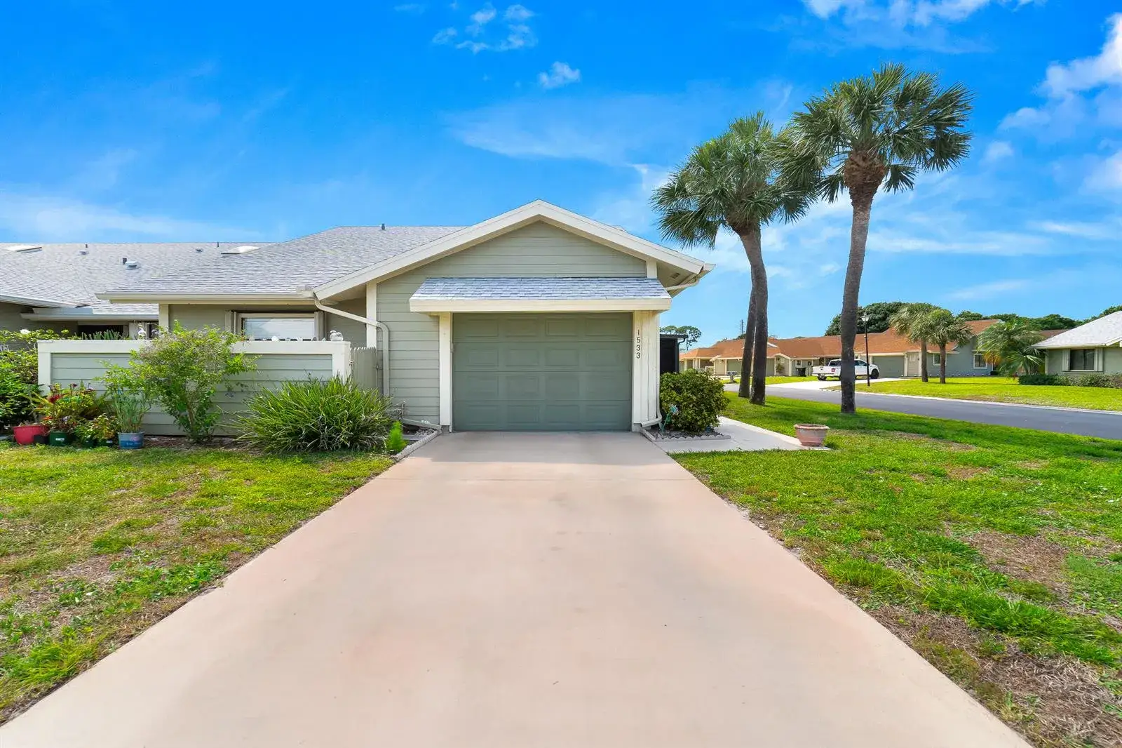 2 bedroom 2 bath Residential for sale at 1533 SE Crayrich Court, Port St. Lucie FL 34952