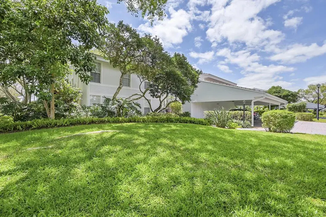 3 bedroom 2 bath Residential for sale at 6245 Old Court Road # 202, Boca Raton FL 33433