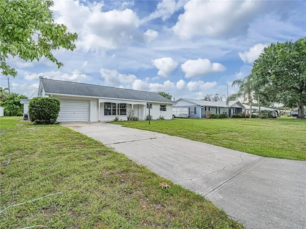 3 bedroom 2 bath Residential for sale at 136 16th Avenue, Vero Beach FL 32962