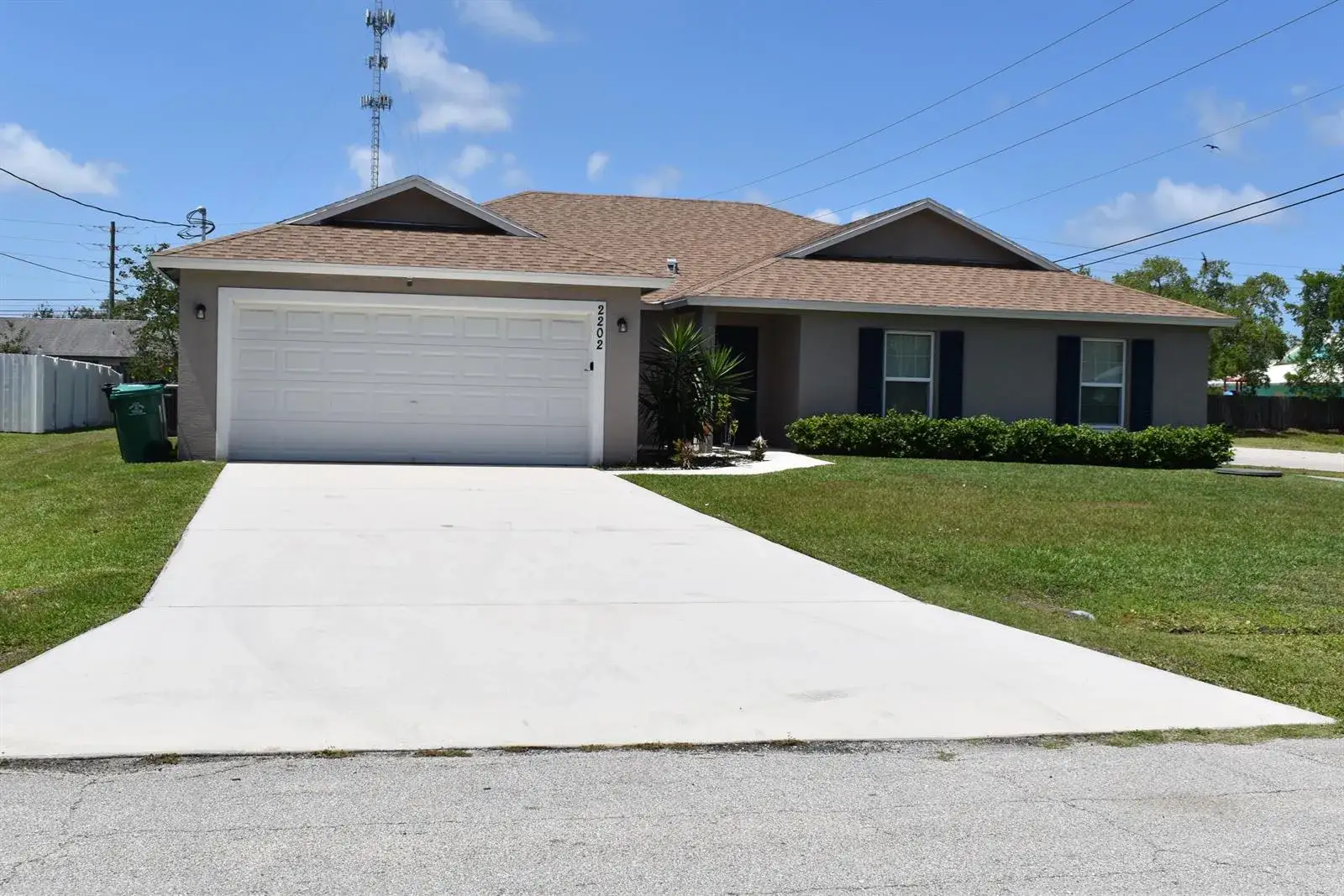 4 bedroom 2 bath Residential for sale at 2202 SE Lucaya Street, Port St. Lucie FL 34952